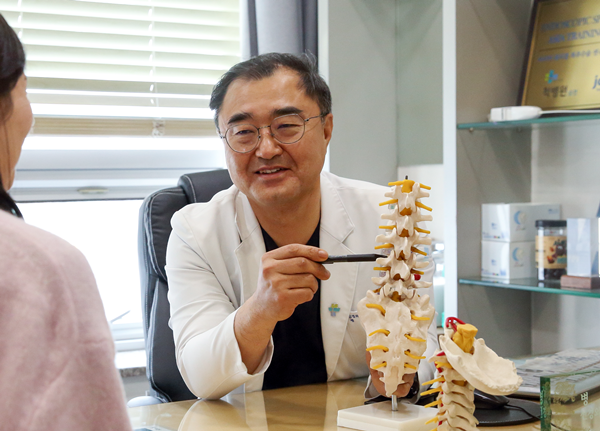 순천 척병원, 개원 10주년 수술 1만례 돌파...'전국서 찾는 척추·관절 특화병원' 입증